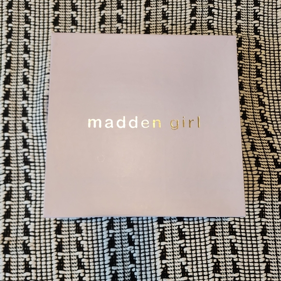 Black suede, slit ankle madden girl booties. - Picture 7 of 7